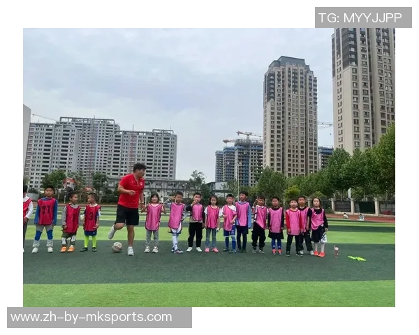 足球巨星携手孩子欢乐庆生温馨时刻点亮难忘生日宴 足球巨星携手孩子欢乐庆生温馨时刻点亮难忘生日宴