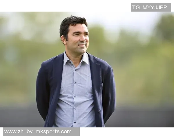 中国足球传奇球星回顾 从金哨到新星的光辉历程