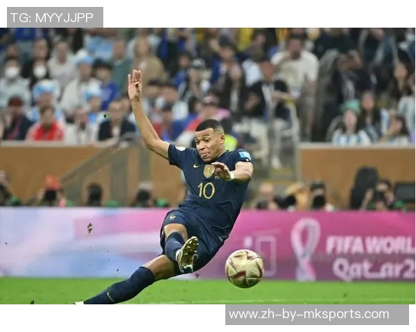 姆巴佩盛赞女足明星球员展现非凡实力与职业精神为全球女足树立榜样